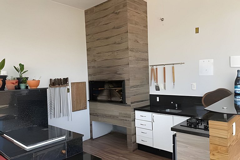 Studio com vista para a piscina | Ar e Cozinha