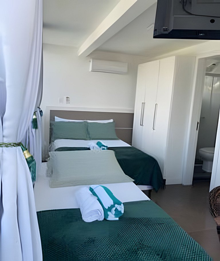Studio com vista para a piscina | Ar e Cozinha