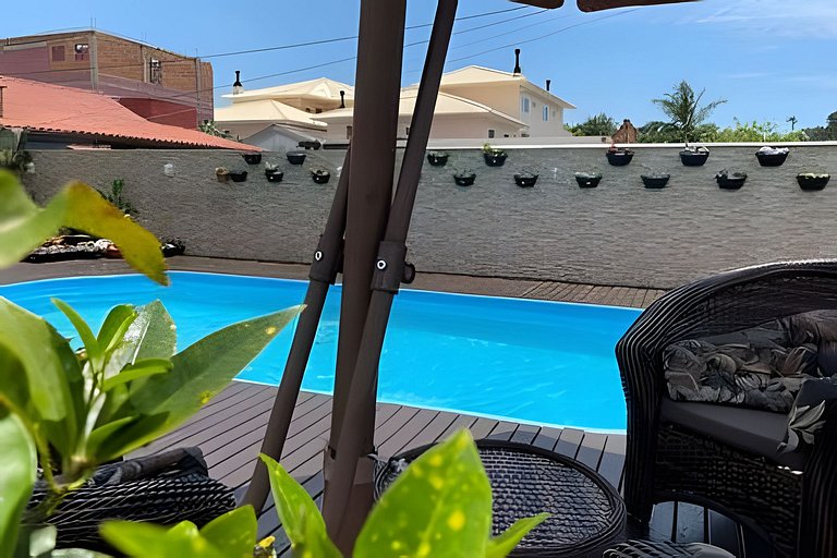 Apartamento com 2 quartos, piscina e churrasqueira