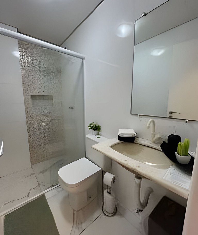 Apartamento confortável com varanda espaçosa