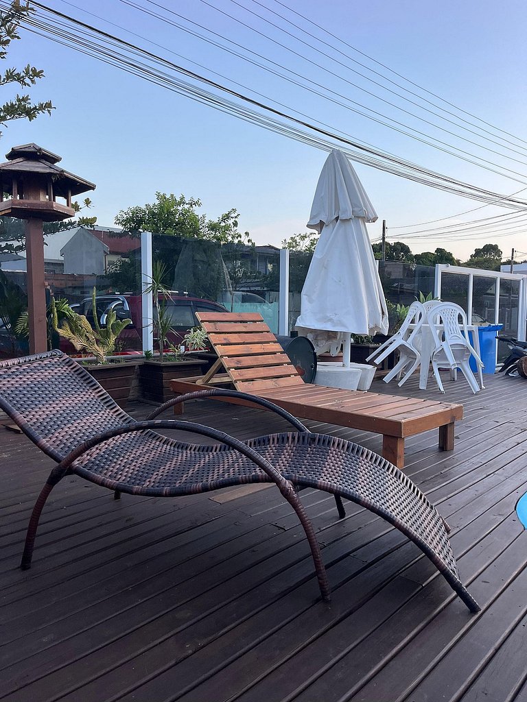 Apartamento com 2 quartos, piscina e churrasqueira