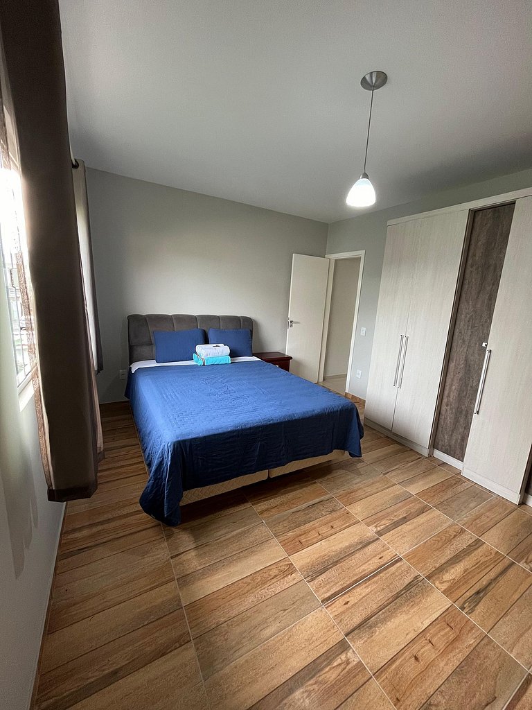 Apartamento amplo com churrasqueira nos Ingleses