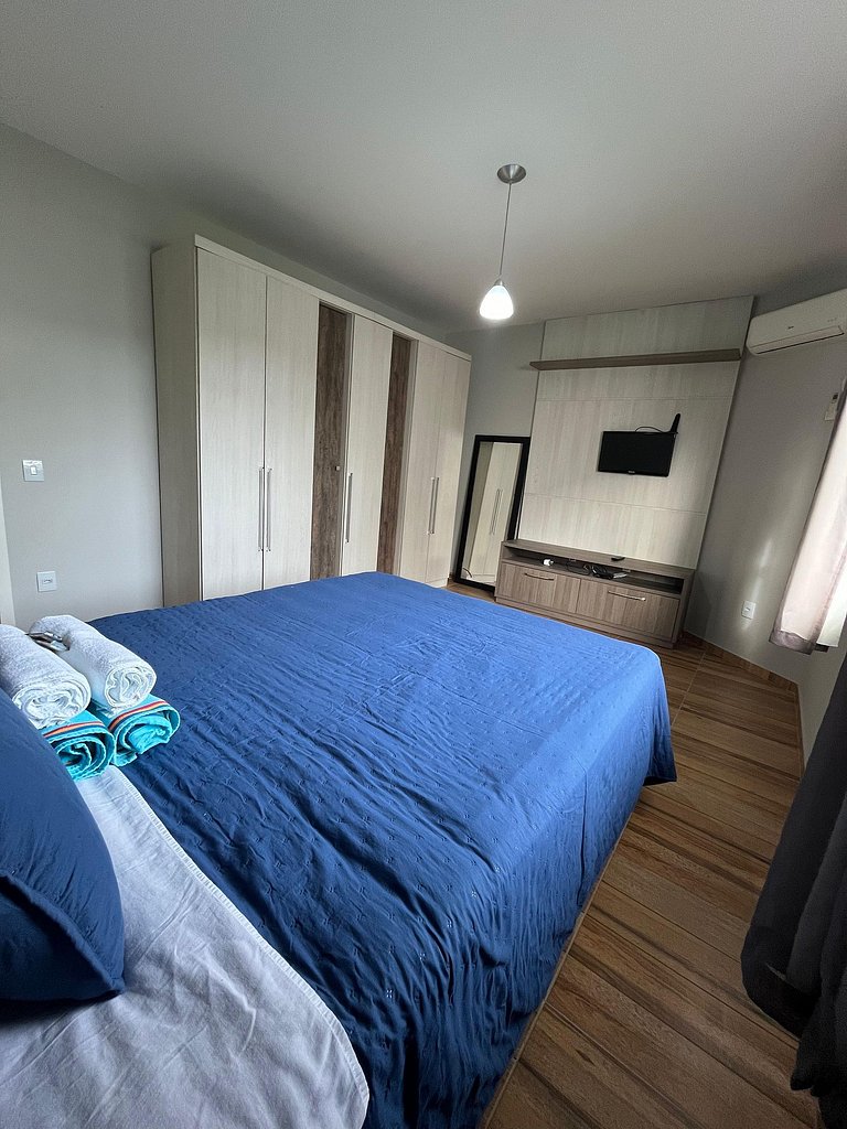Apartamento amplo com churrasqueira nos Ingleses