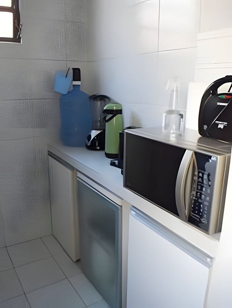 Suíte ampla com vista para praia e café da manhã!
