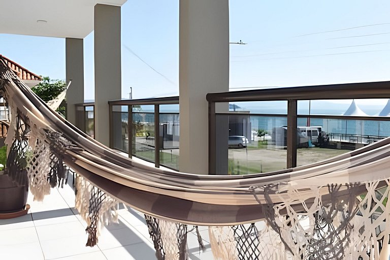 Quarto Masculino, café da manhã e à 60m da Praia
