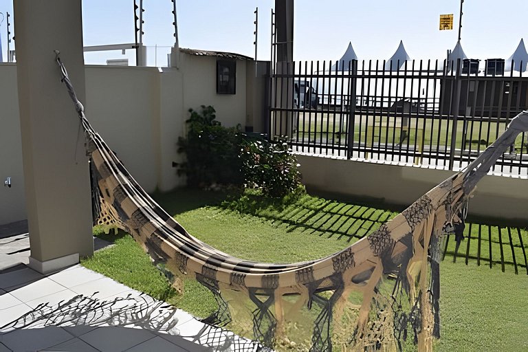 Quarto Masculino, café da manhã e à 60m da Praia