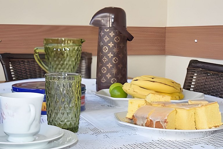Hospede-se de frente para praia com café da manhã